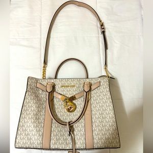 Michael Kors shoulder/handbag